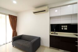 Centra Residence (D14), Apartment #430115061
